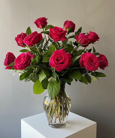 Ruby Monarch 12: Fuchsia Hot Pink Roses | Vase